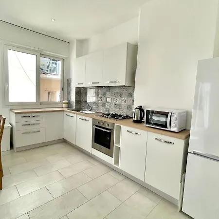 Apartamento Martiri - *